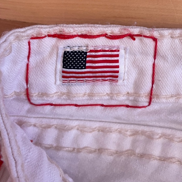 True Religion White Billy Low Rise Jeans with Red and Cream Stiching - Size 24 - Picture 10 of 16